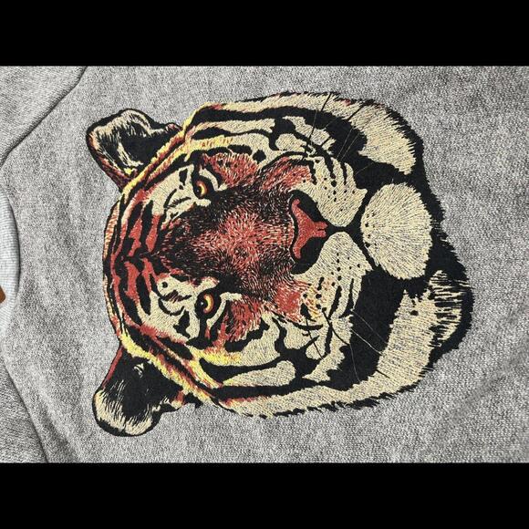 NWT New A Fine Line Mascot Sweatshirt Revolve Large - Picture 3 of 5